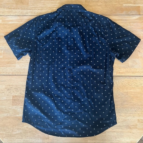 Level Ten Button Front Shirt ~ Size: Large - Picture 2 of 4